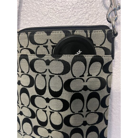 Coach New York Signature Print Crossbody Bag Purse Adjustable Strap Zip Pockets - Picture 4 of 4